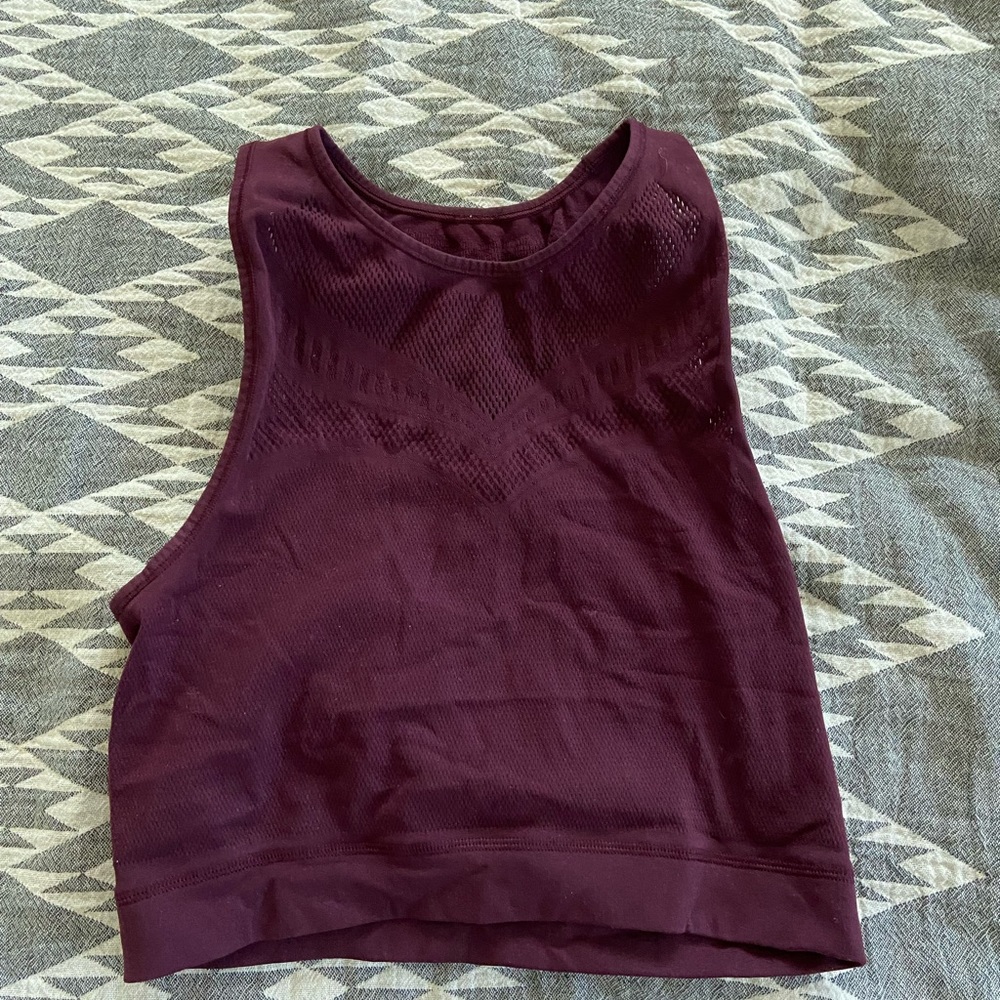 lululemon reveal crop